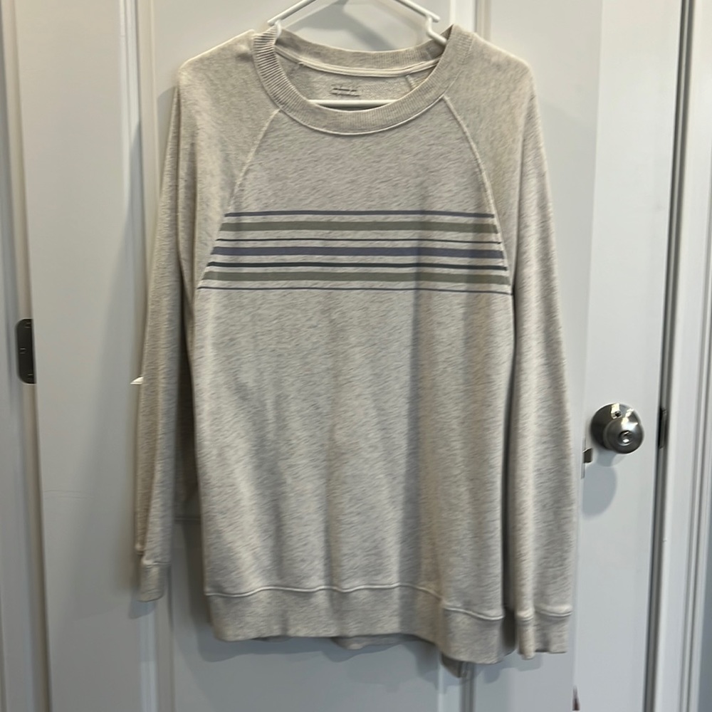 Women’s American Eagle Sweater